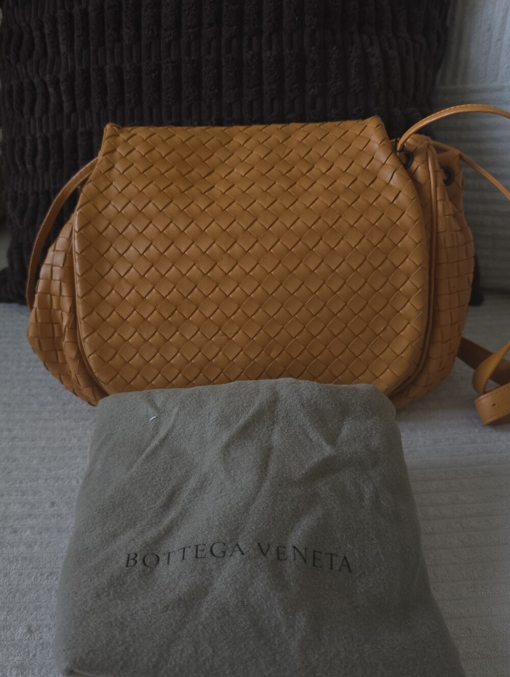 Bottega Veneta Intercciato Leather Crossbody Bag In Orange